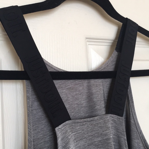 Nike Dri-fit heather grey running tank sz Medium - Picture 7 of 7